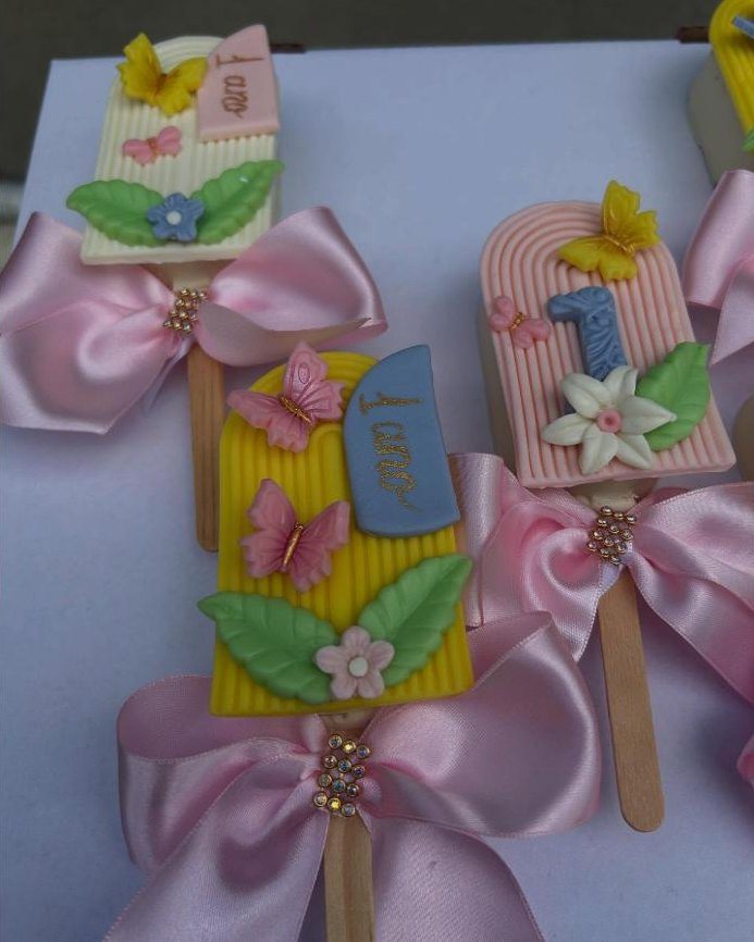 Popsicles decorados